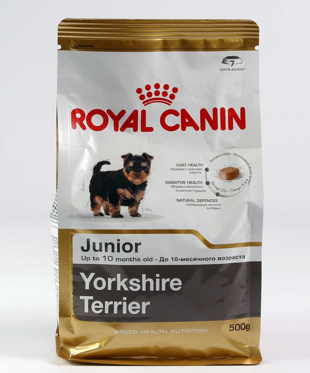 Корма премиум для йорка. Роял Канин Йоркшир терьер 28 0,5кг. Корм для йоркширского терьера Роял Канин до 10 месяцев. Роял Канин для йоркширских терьеров. Корм Royal Canin Yorkshire Terrier.